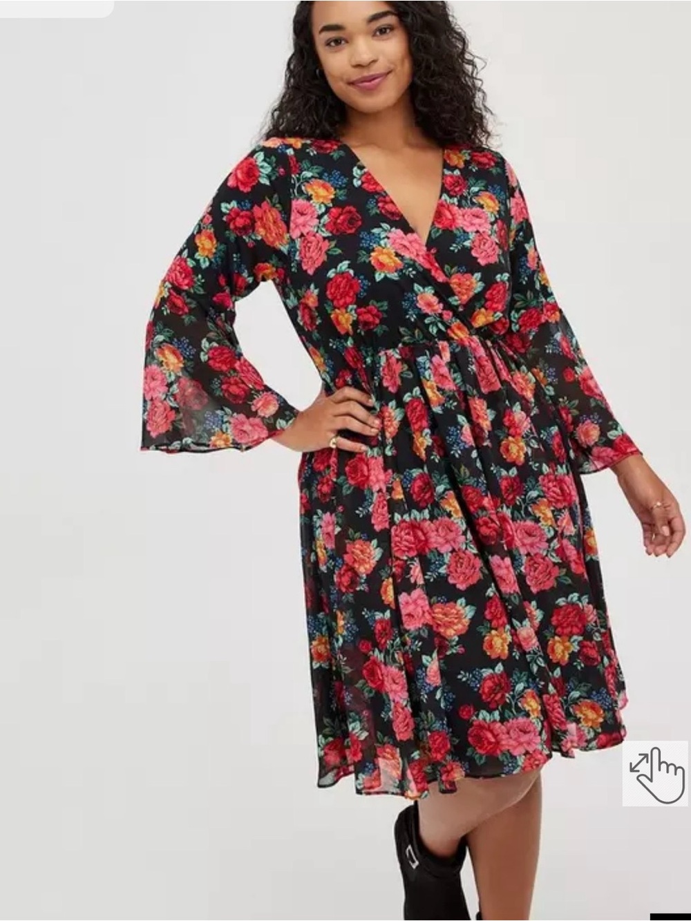 Torrid Mini Chiffon And Studio Knit Surplice Dress size 1 (14/16)